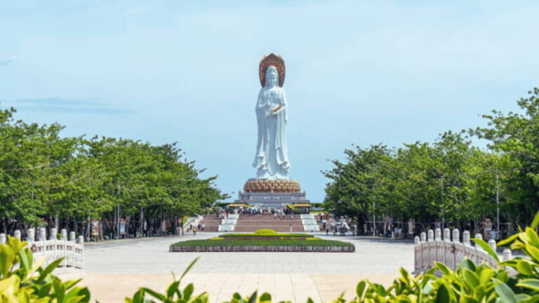 Sanya: Nanshan Cultural Tourism Zone Ticket and Tour Car - The Main Highlights