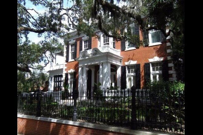 Savannah Stroll: Guided Sightseeing & History Walking Tour of Savannah - FAQ