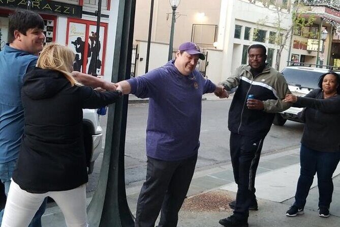 Scavenger Hunt Adventure in New York by Zombie Scavengers - FAQs