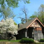 Self-Guided Scavenger Hunt: Huntington A Walk To Remember - Exploring Huntington with the "A Walk To Remember" Scavenger Hunt