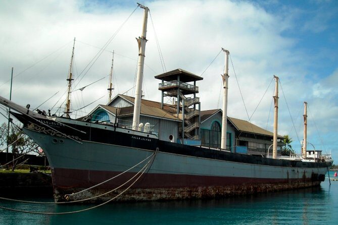 Self-Guided Scavenger Hunt: Royal Views Of Honolulu - Exploring Honolulu Through a Unique Lens