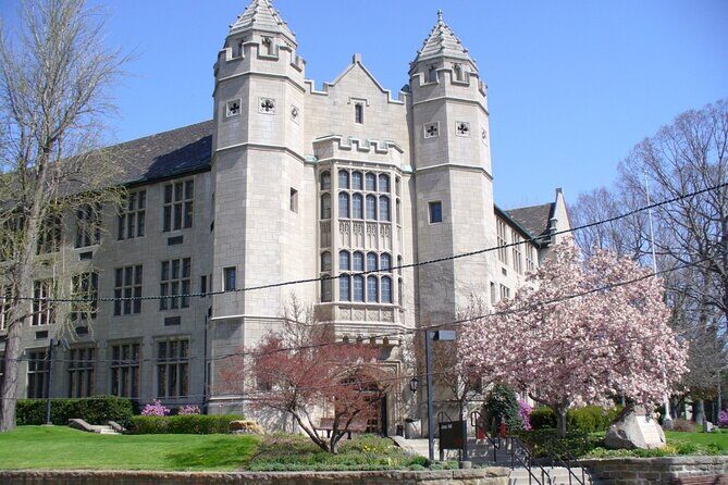 Self-Guided Scavenger Hunt: Youngstown Roaming The Rust Belt - An In-Depth Look at the Youngstown Roaming The Rust Belt Adventure