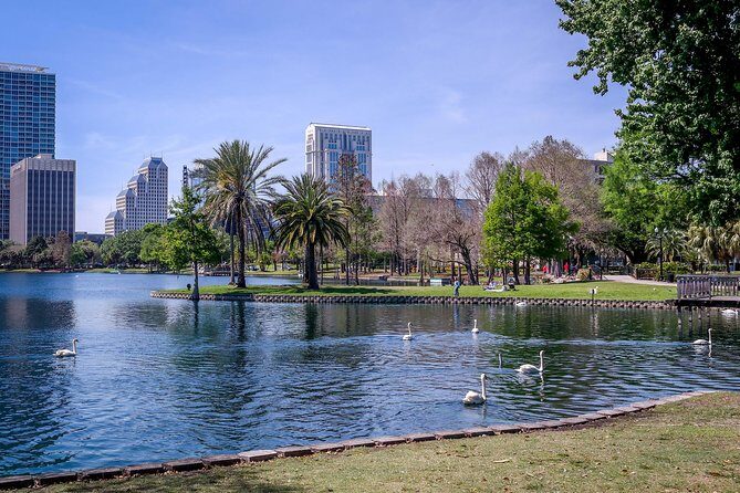 Self-Guided Walking Audio Tour around Lake Eola in Orlando - An In-Depth Look at the Itinerary