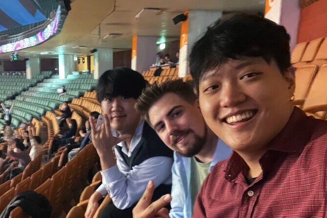 Seoul: Baseball Game Ticket with Dinner/Beer with the host - Who Will Love This Tour?