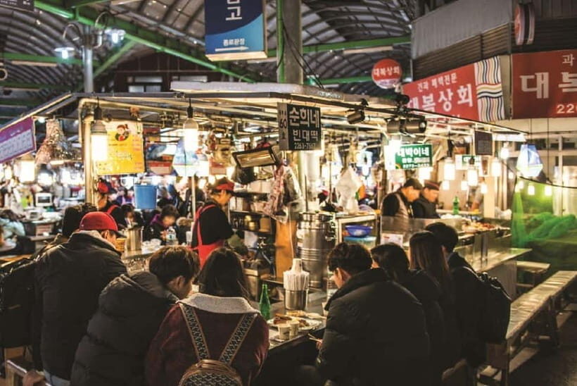 Seoul : Changgyeonggung & Gwangjang Market & Naksan Park - Who Will Love This Tour?