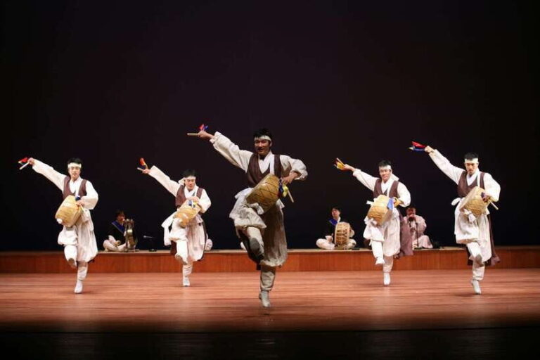 SEOUL: Gugak - Korean Traditional Music Museum&Concert Tour - Who Will Enjoy This Tour?