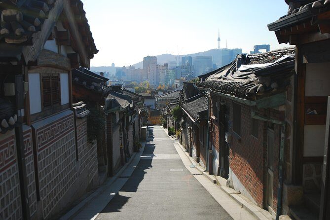 Seoul: Gyeongbok Palace, Bukchon Village, and Gwangjang Tour - Practical Details and What You Can Expect