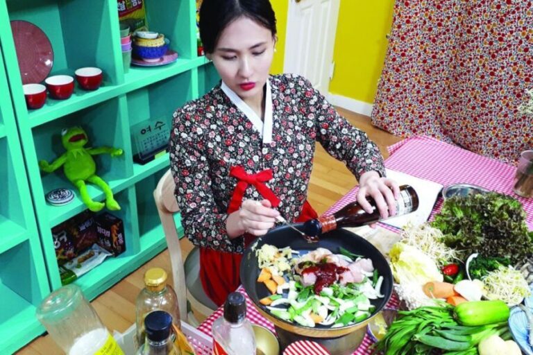 Seoul: Korean Cooking Class at a Local Home and Market Tour - FAQ