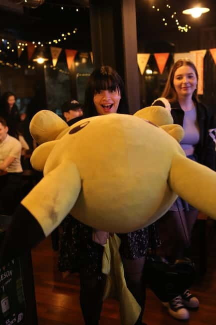 Seoul: LGBTQ+ Pub Crawl and Drag Show with Local Drag Queen - What’s Included and What’s Not