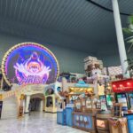Seoul: Lotte World 1 Day Pass & Korean School Uniform Rental - Who Will Enjoy This Experience?