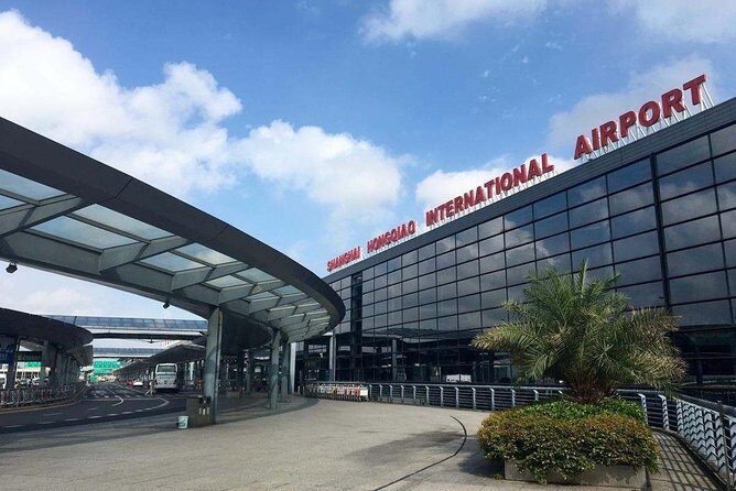 Shanghai Wusongkou Cruise Port to Hongqiao Airport:Private with Meet service - Why Choose This Transfer?