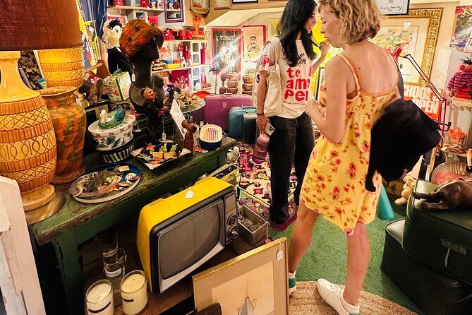 Shopping and Food Walking Tour in Philadelphia with Guide - Why This Tour Works for Different Travelers