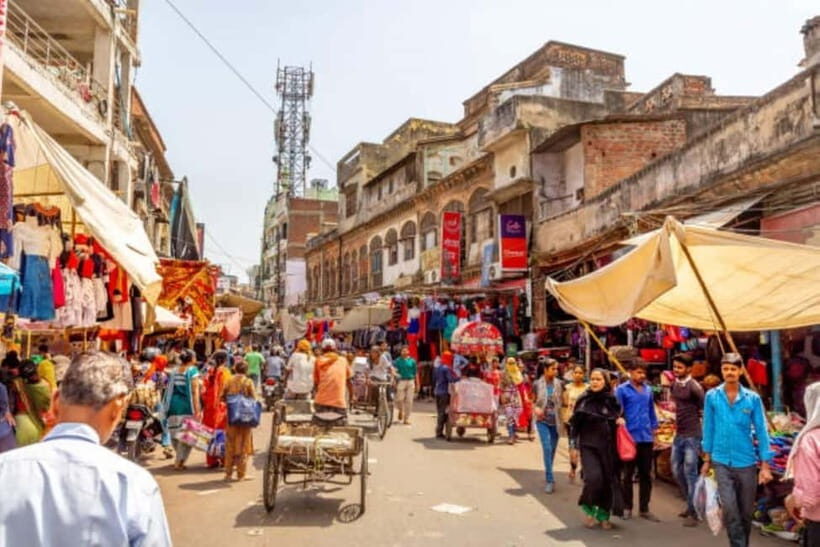 Shopping Tour of Old Delhi and New Delhi With Guide - Who Will Love This Tour?