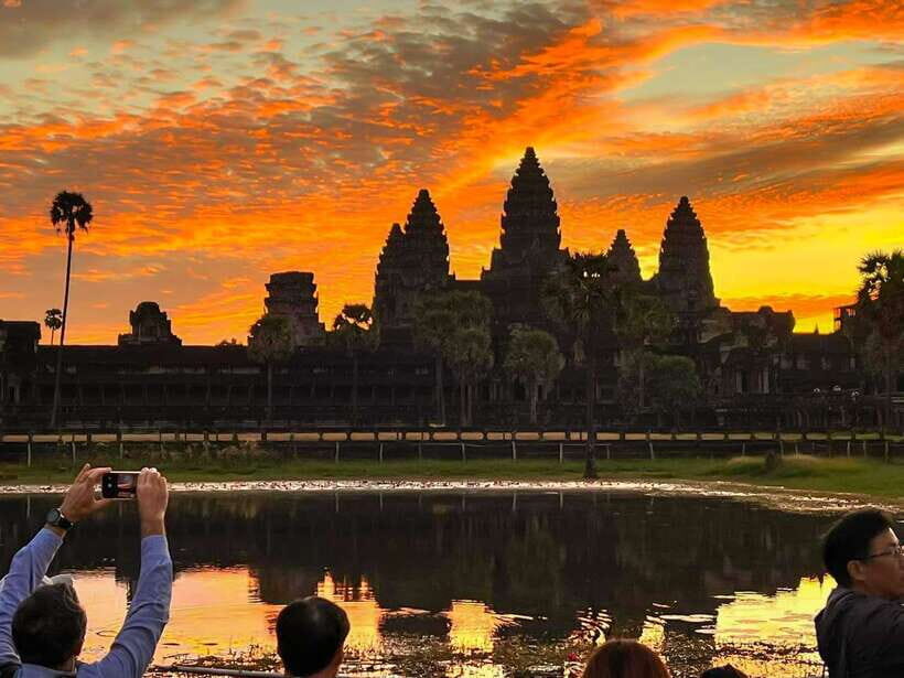Siem Reap: Angkor Wat 2-Day Tour with Sunrise and Sunset - Practical Tips for Your Temples Journey