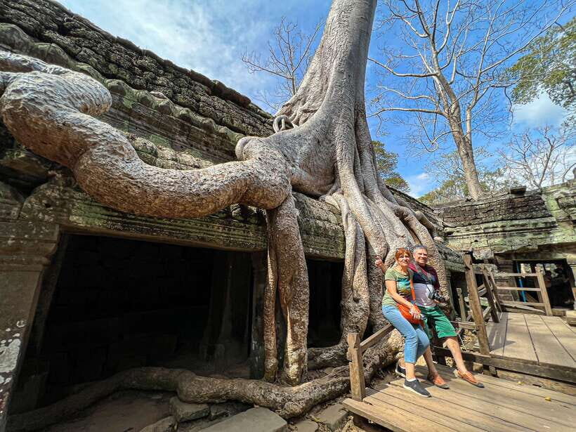 Siem Reap: E-Bike Guided Tour of Angkor Wat with Local Lunch - Why This Tour Offers Good Value
