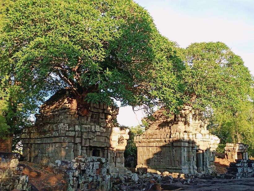 Siem Reap: Phnom Bok Mountain and Grand Circle Temples Tour - A Closer Look at the Experience