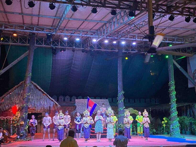 Siem Reap: Restaurant Meal with Apsara Dance Performance - Practical Details and Considerations