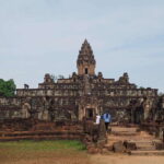 Siem Reap: Rolous Group Temples and Handicraft Center Tour - Diving Into the Itinerary