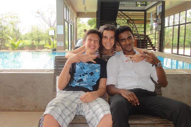 Sigiriya Rock and Dambulla Cave Temples from Negombo (All inclusive day tour) - What the Tour Includes and What It Doesn’t