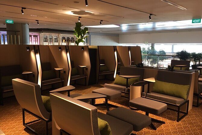 Singapore Changi Airport BLOSSOM - SATS & Plaza Premium Lounge at Terminal 4 - Value and Practicality