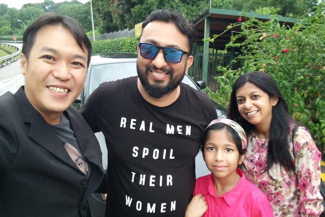 Singapore Changi Airport: Private Arrival Transfer with Meet & Greet Service - En Route to Your Hotel: Sightseeing and Tips