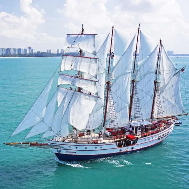 Singapore: Christmas Dinner Cruise on Royal Albatross - FAQ: Your Practical Questions