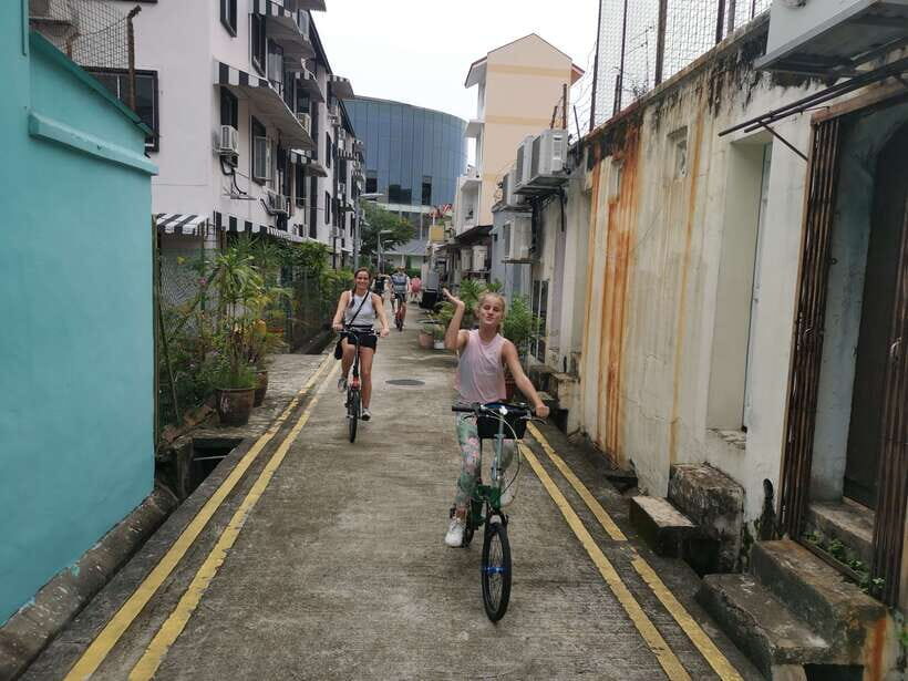 Singapore: Food and Bike Tour: Katong District - Exploring the Katong District: What’s in Store?