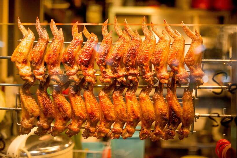 Singapore: Foodie Experience Guided Tour with 5 Tastings - Exploring the Tour in Depth