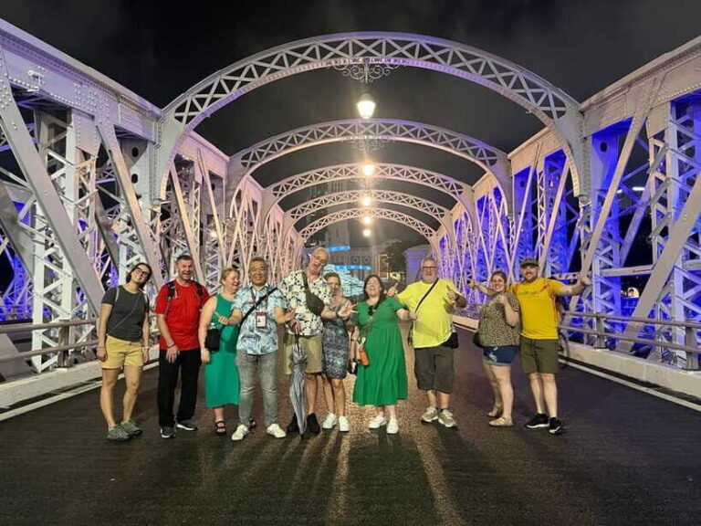 Singapore: Guided Street Food Tour at Night - A Deep Dive into the Experience