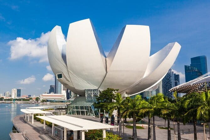 Singapore's Marina Bay Wonders and Heritage Tales, Chinatown - Who Would Love This Tour?