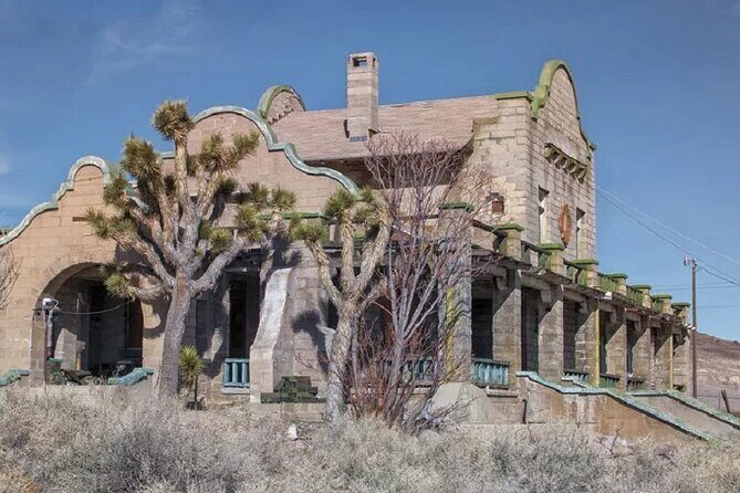 Small Group Death Valley,Rhyolite Ghost Town Day Tour from Vegas - What Makes This Tour Stand Out