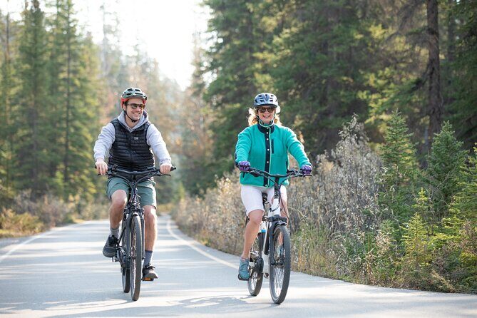 Small Group E-Bike Tour the Banff Local Explorer - Riding Around the Banff Springs Golf Course