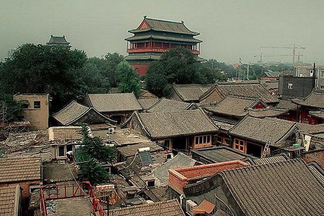 Small-Group Night Walking Tour: Beijing Hutong Discovery Plus Great Leap Brewing Pub Visit