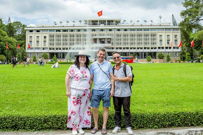 Small-group Saigon City Tour: 1-day Must-See Icons & Cyclo Ride - A Detailed Breakdown of the Itinerary