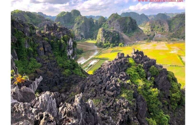 Small Group Tour 2D1N: From Hanoi to Ninh Binh, Trang An. - An In-Depth Look at the 2-Day Ninh Binh Tour