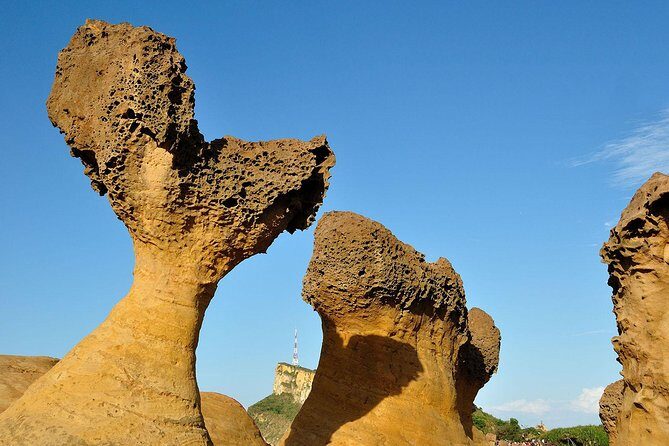 Small-Group Tour: Jiufen, Yehliu Geopark, and Shifen from Taipei - Practicalities and Value