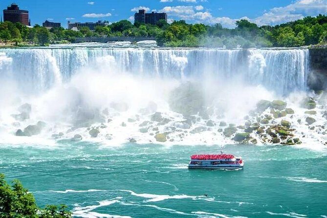 Small Group Tour of Niagara with Boat Cruise from Toronto