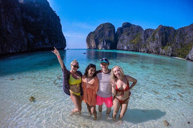 Small Groups of 20 people - Phi Phi & Bamboo Islands with Lunch - Who Is This Tour Best For?