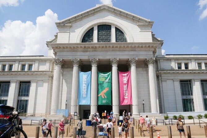 Smithsonian Museums Day Trip - FAQs