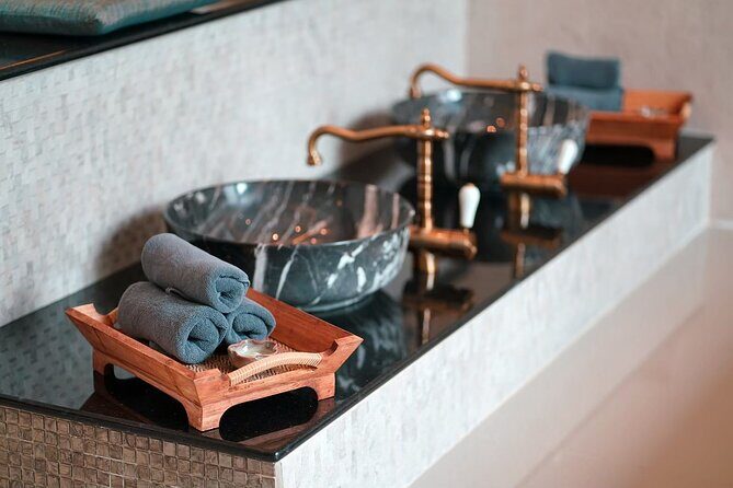 Spa Premium - Thai Massage (2 Hours with Pick Up Service) - Who Should Consider This Experience?