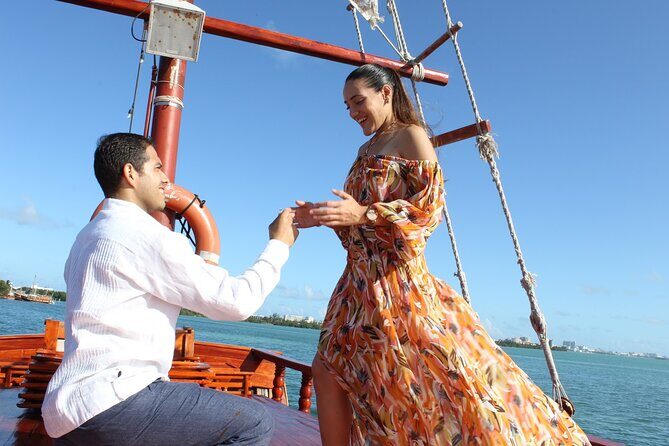 Spanish Galleon in Cancún - Romantic Lobster Dinner Cruise & Live Saxophone - Why You Might Love or Not Love This Experience