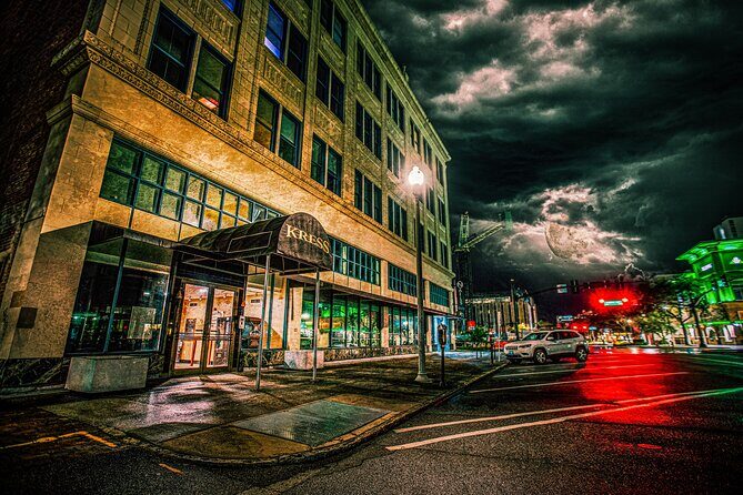 St. Petersburg Ghosts Tour - A Closer Look at the St. Petersburg Ghosts Tour