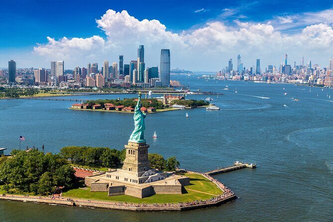 Statue of Liberty and Ellis Island Ferry with Audio Tour Access - Why This Tour Stands Out