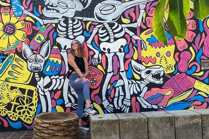 Street Art Walk - Exploring Oaxaca’s Street Art Scene: A Walk Through Creativity and Color