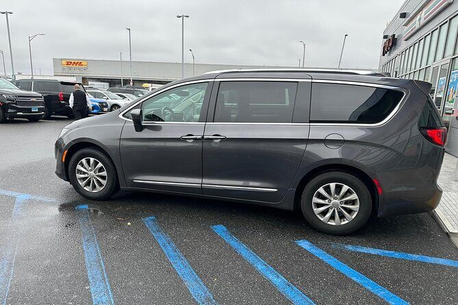 Summit Ski Resort to Seattle Field BFI Departure Private Transfer - FAQ