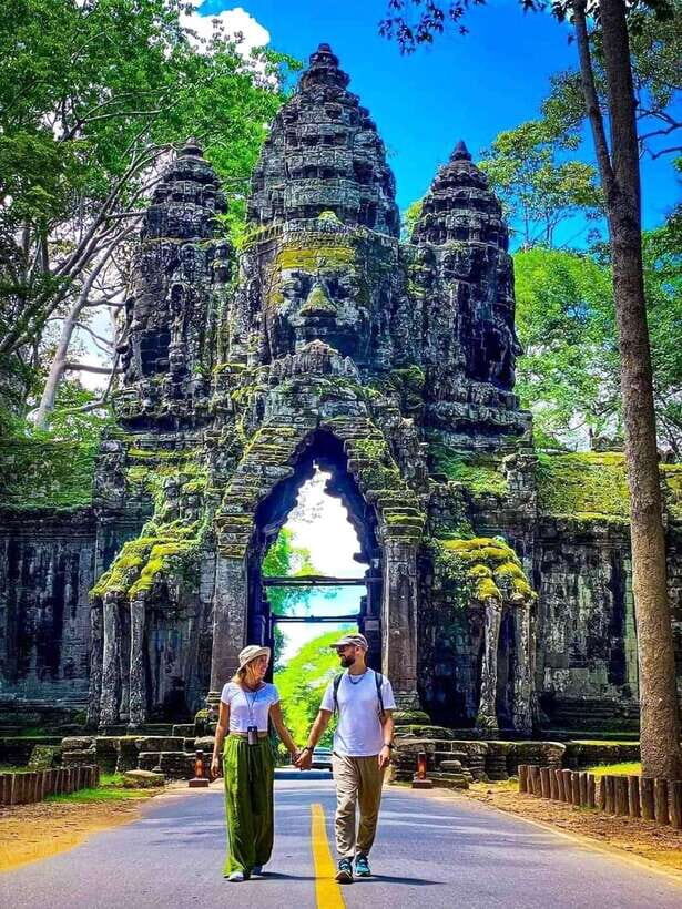 Sun-Kissed Angkor: A Journey from Light to Twilight - How the Experience Enhances Your Visit
