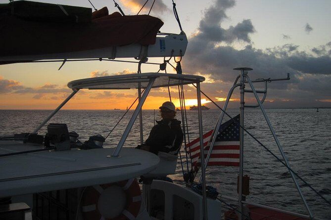 Sunset Cocktail Cruise Including Drinks and Appetizers West Oahu - Why This Tour Offers Great Value