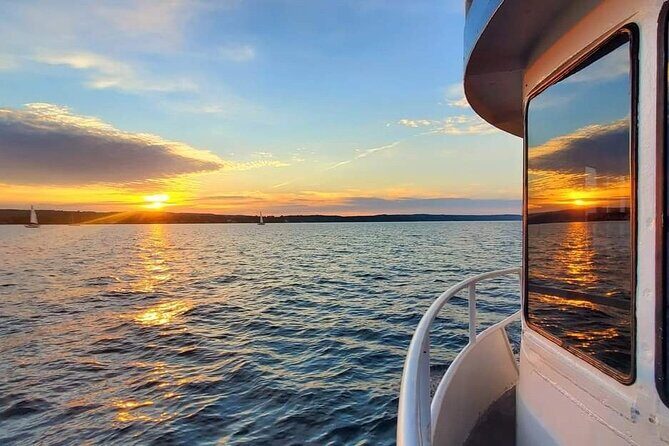 Sunset Cruise Experience on West Grand Traverse Bay - Who Should Consider This Tour?