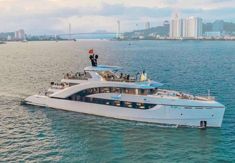 Sunset, Dining & Harmony Performance on Halong Saquila Yacht - An Authentic Night Out on the Water