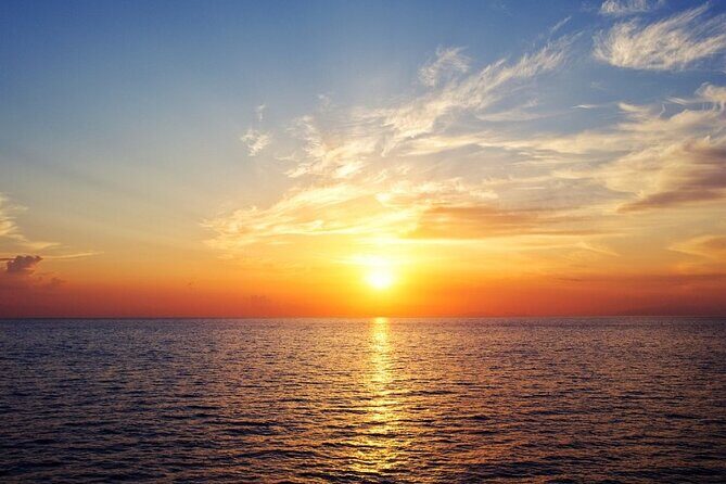 Sunset Dinner Cruise in Honolulu - A Relaxing Way to Experience Honolulu’s Natural Beauty